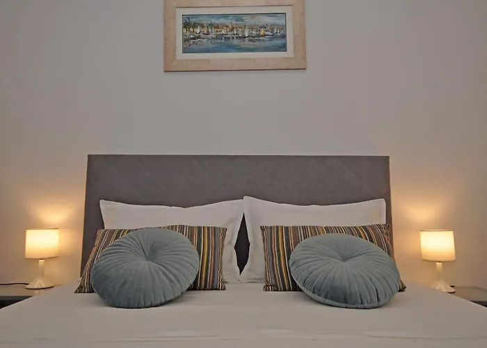 Apartment Moel Split