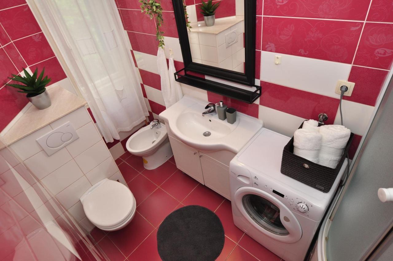 Apartament Moel *